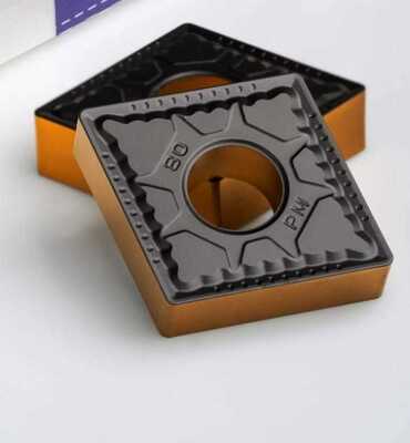 CNMG 160412 PM 安定したチップ制御のための80°ダイヤモンド形と負のラック幾何学を持つカービッド挿入